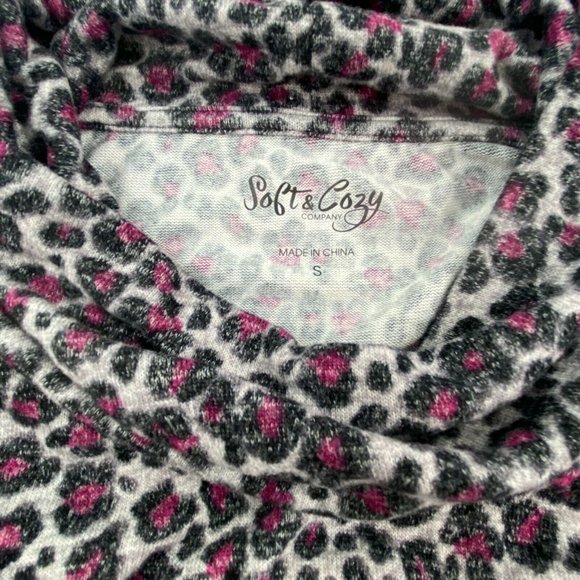 Soft & Cozy Company Leopard Top Sweater Size S Cowl Neck Long Sleeve - Picture 6 of 8